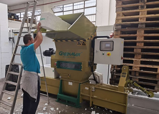 foam-compactor